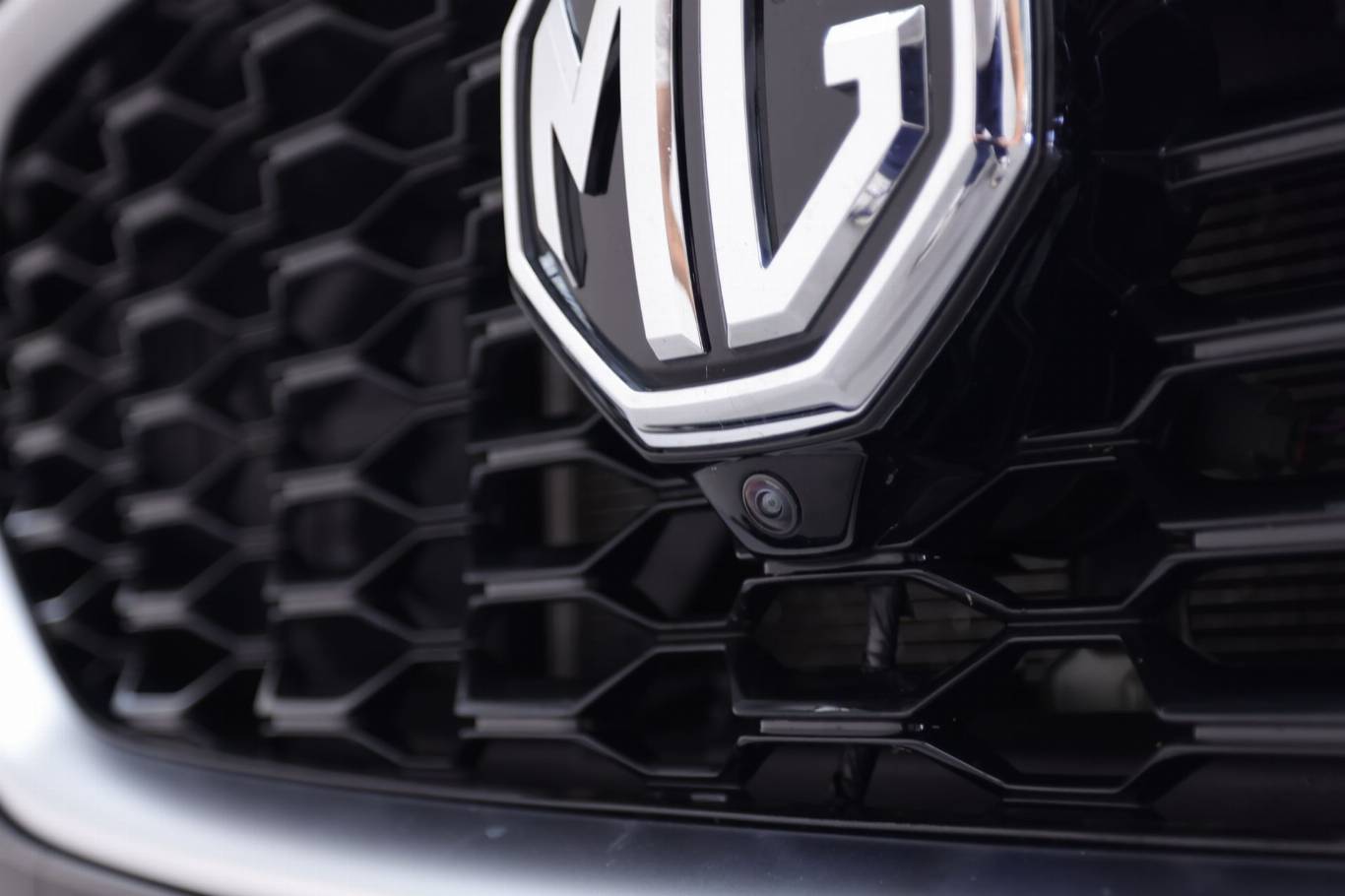 MG ZS 47