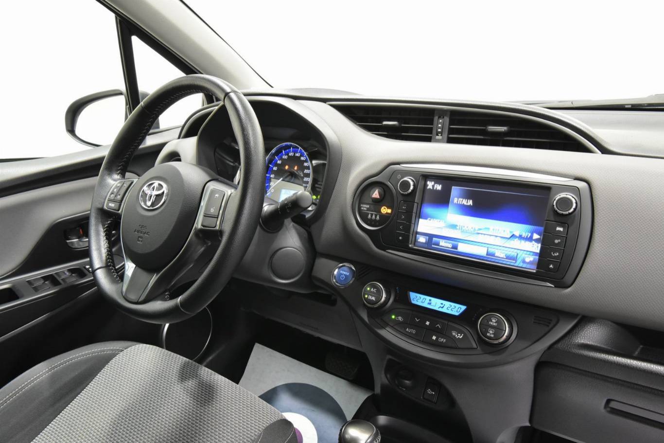 TOYOTA Yaris 26