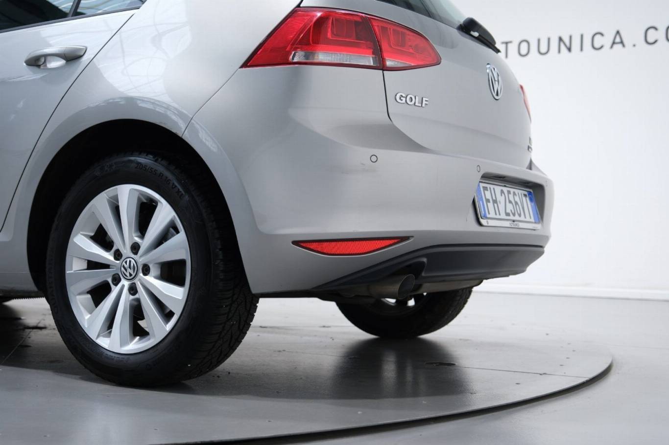 VOLKSWAGEN Golf 44