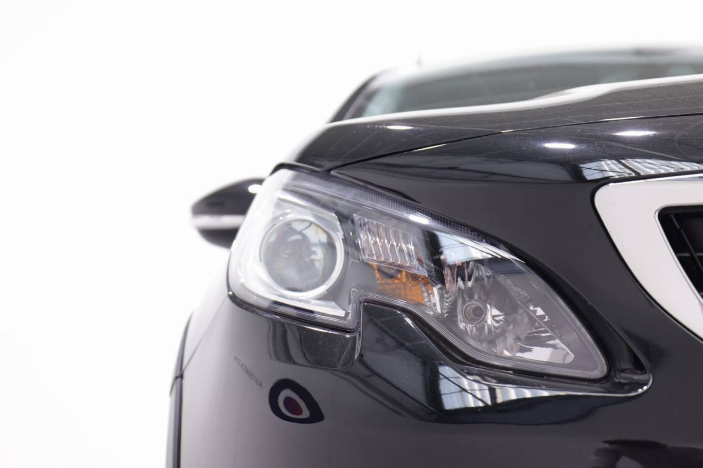 PEUGEOT 2008 19