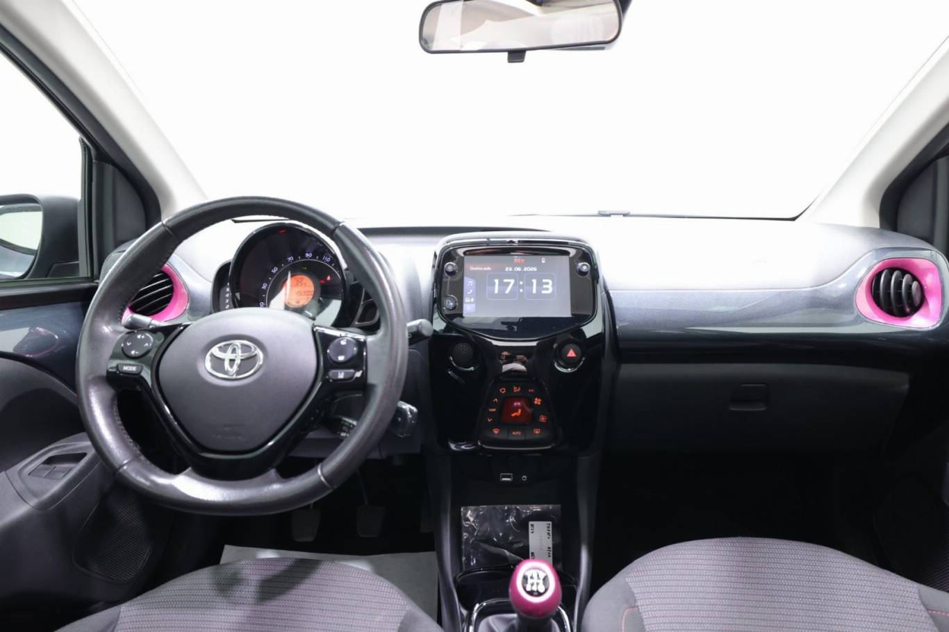 TOYOTA Aygo 10