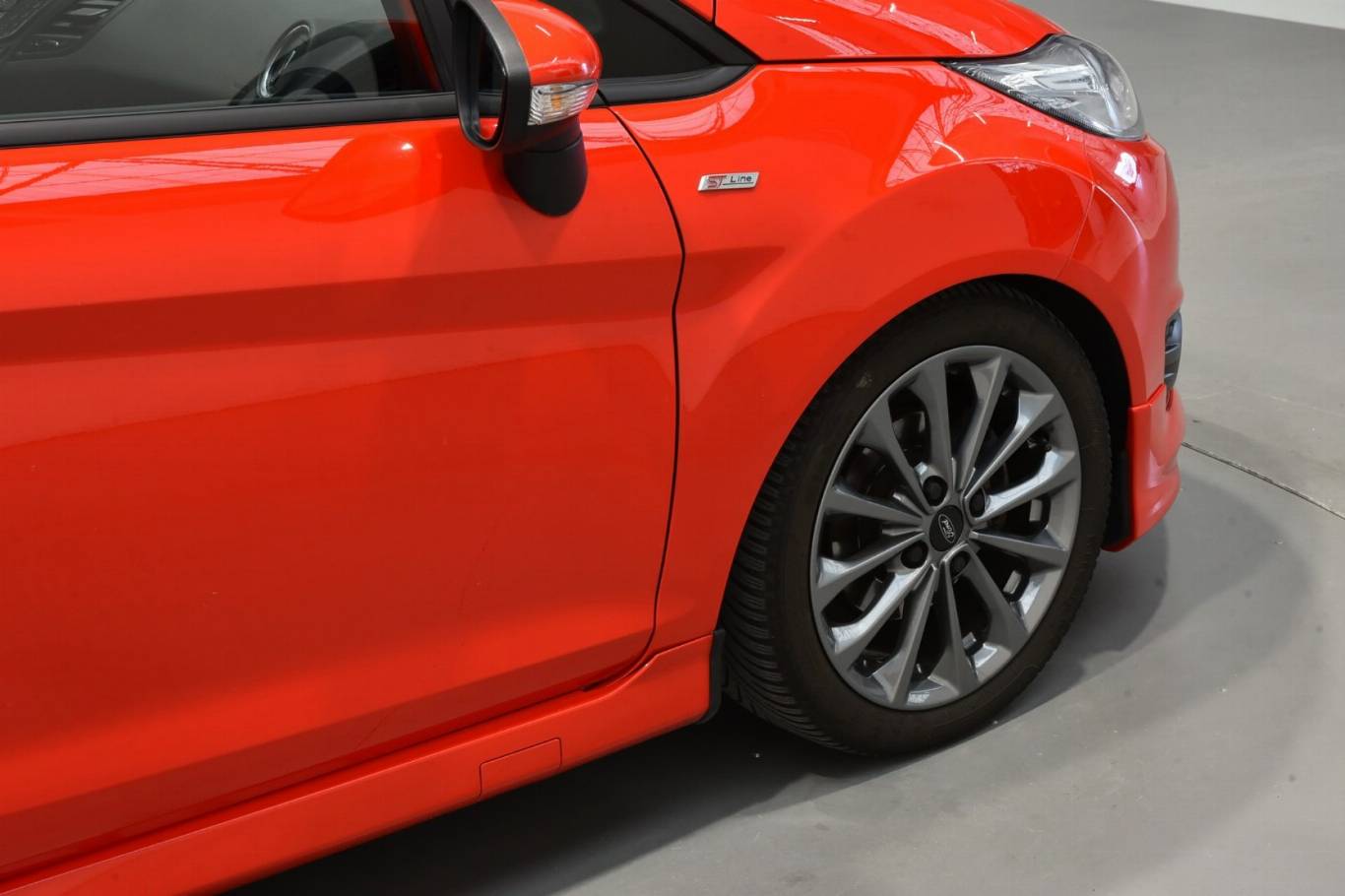 FORD Fiesta 53