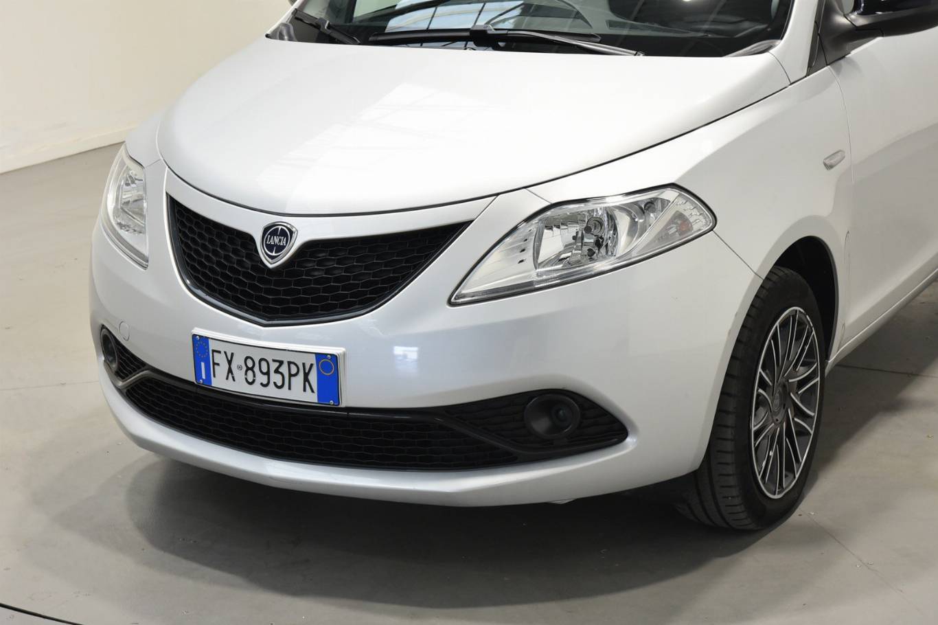 LANCIA Ypsilon 29