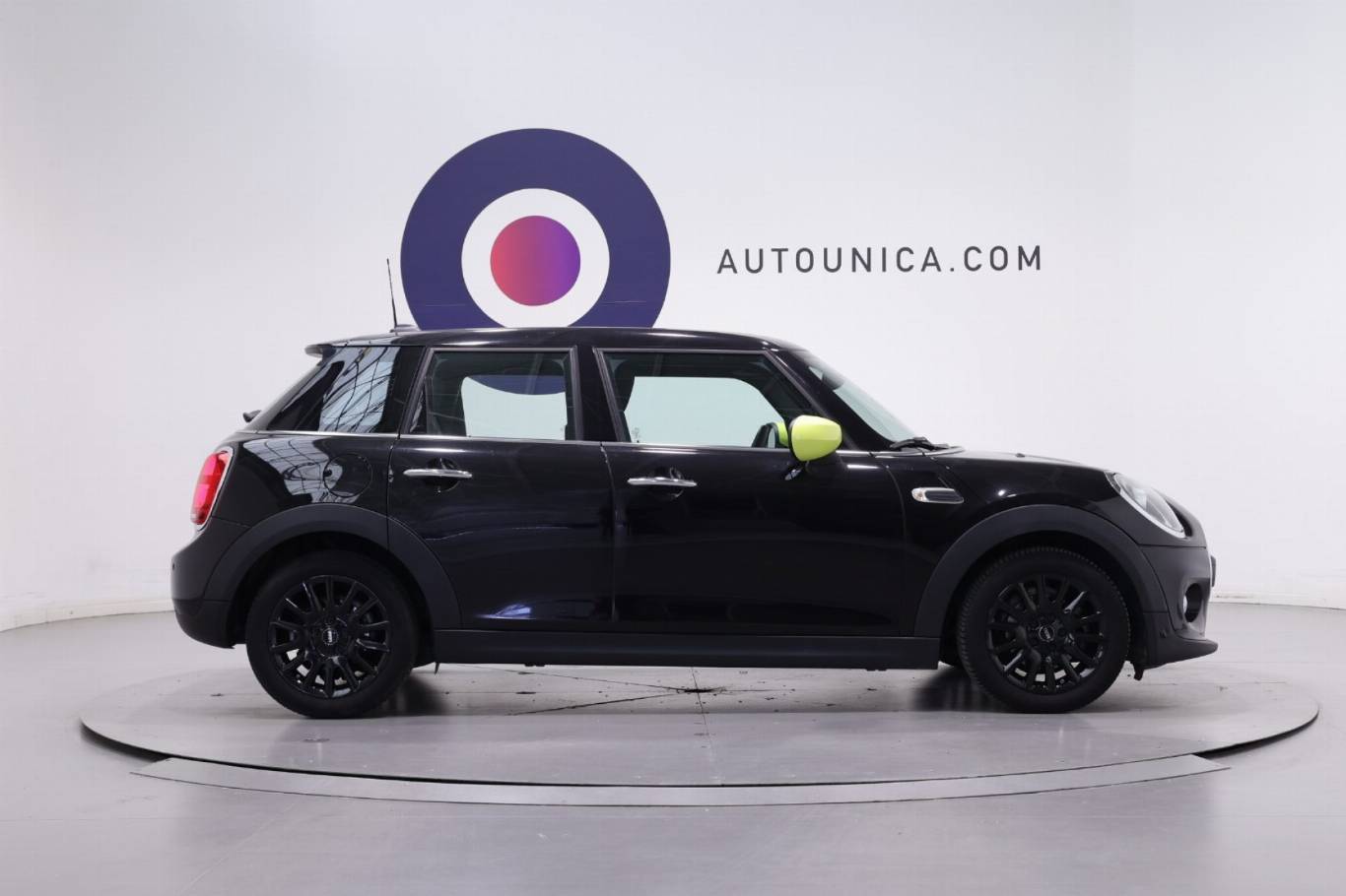 MINI One 4