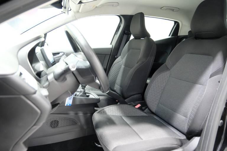 RENAULT Clio 6