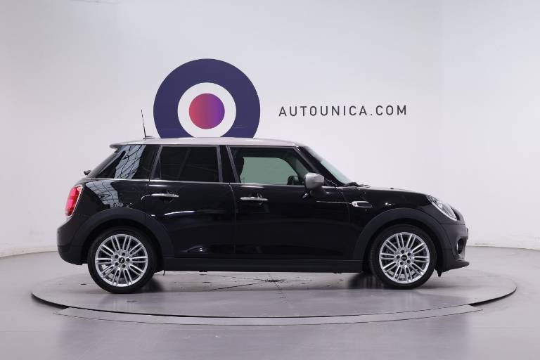 MINI Cooper 4