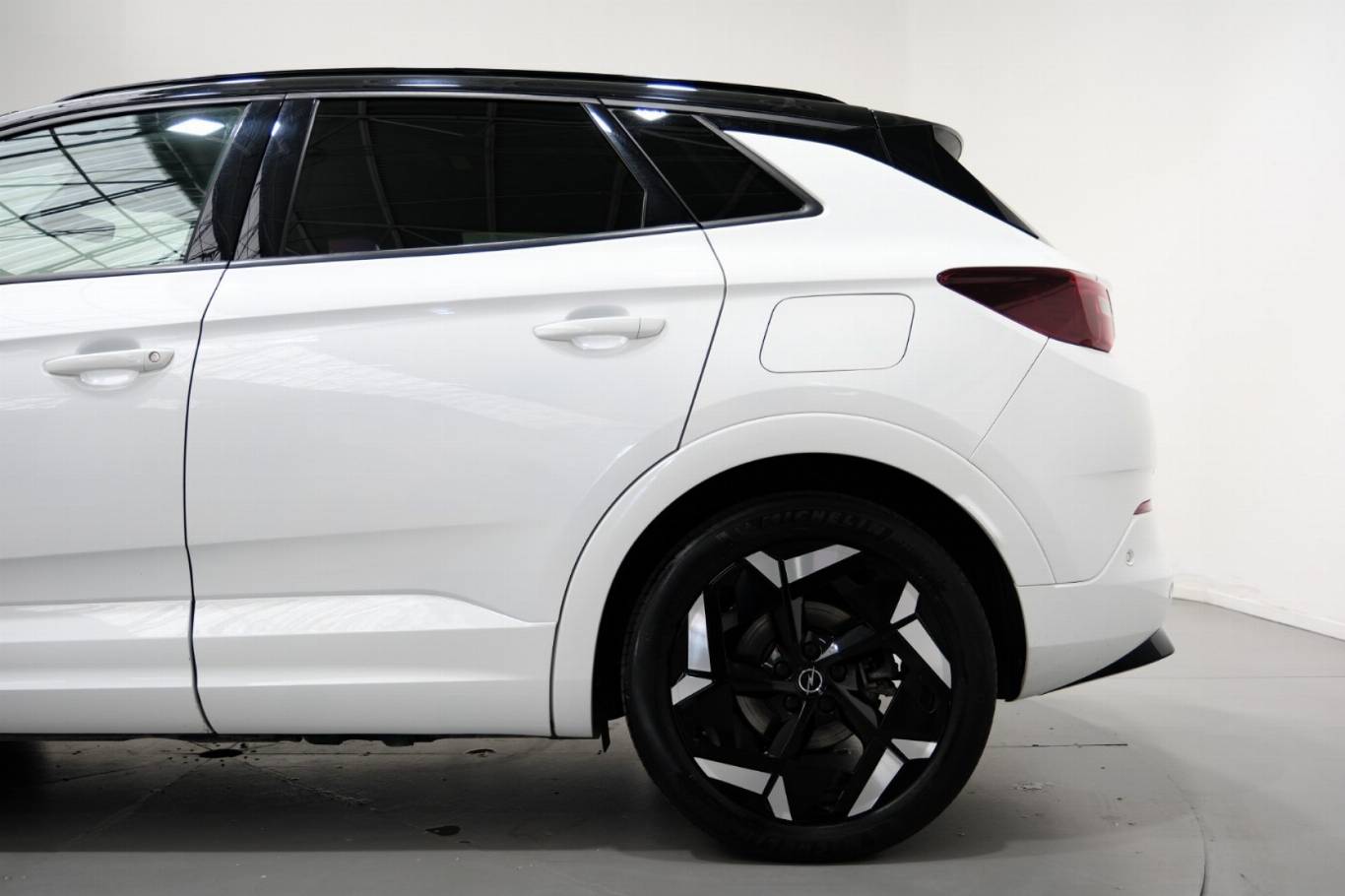 OPEL Grandland 44