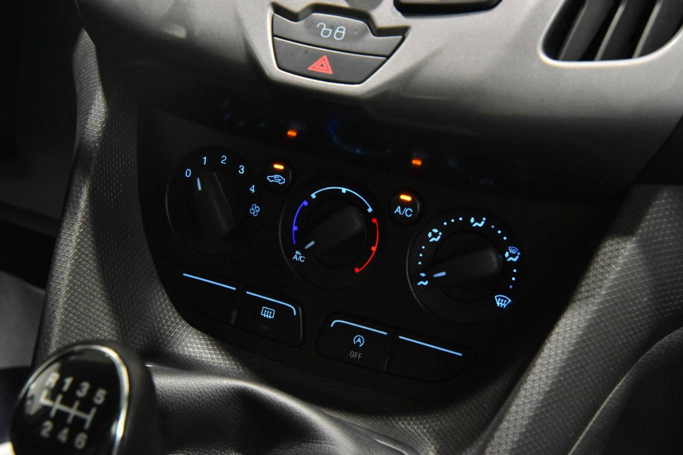 FORD Tourneo Connect 41