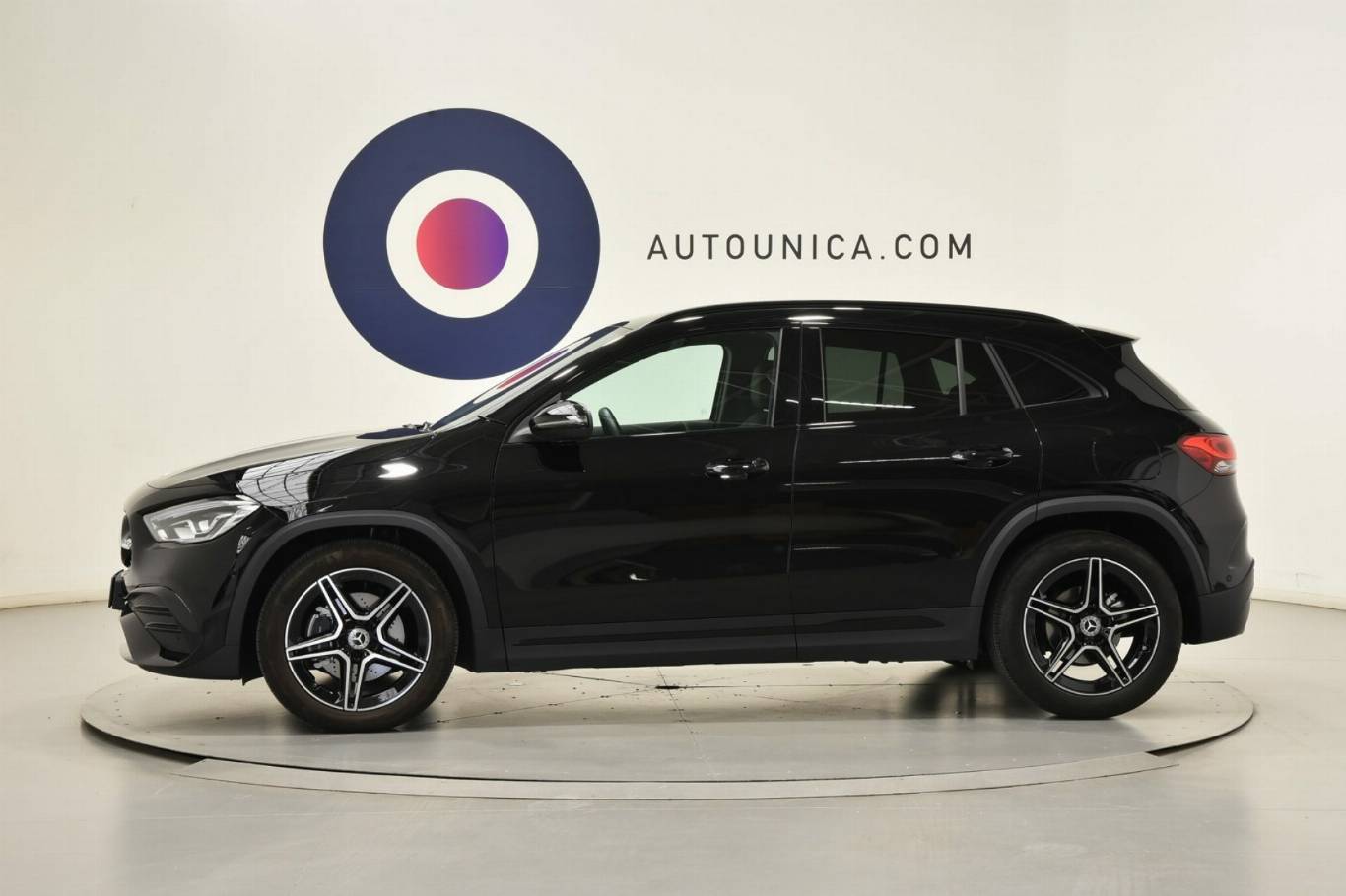 MERCEDES-BENZ GLA 200 5