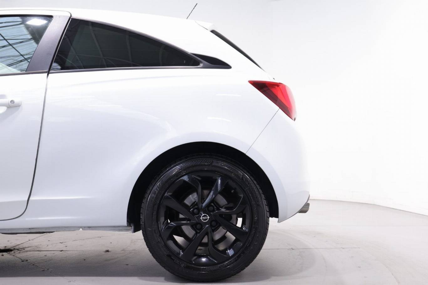 OPEL Corsa 36