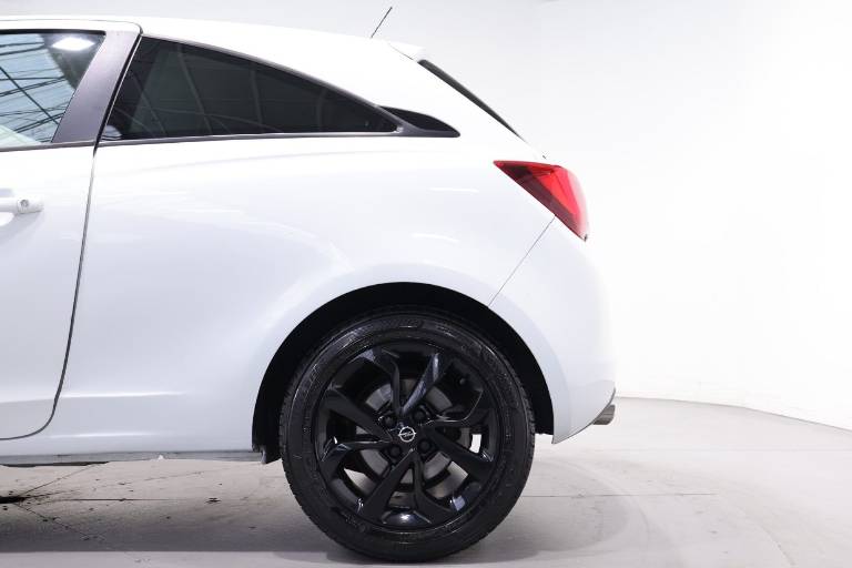OPEL Corsa 36