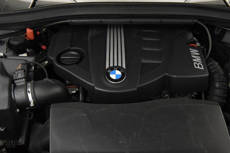 BMW X1 52