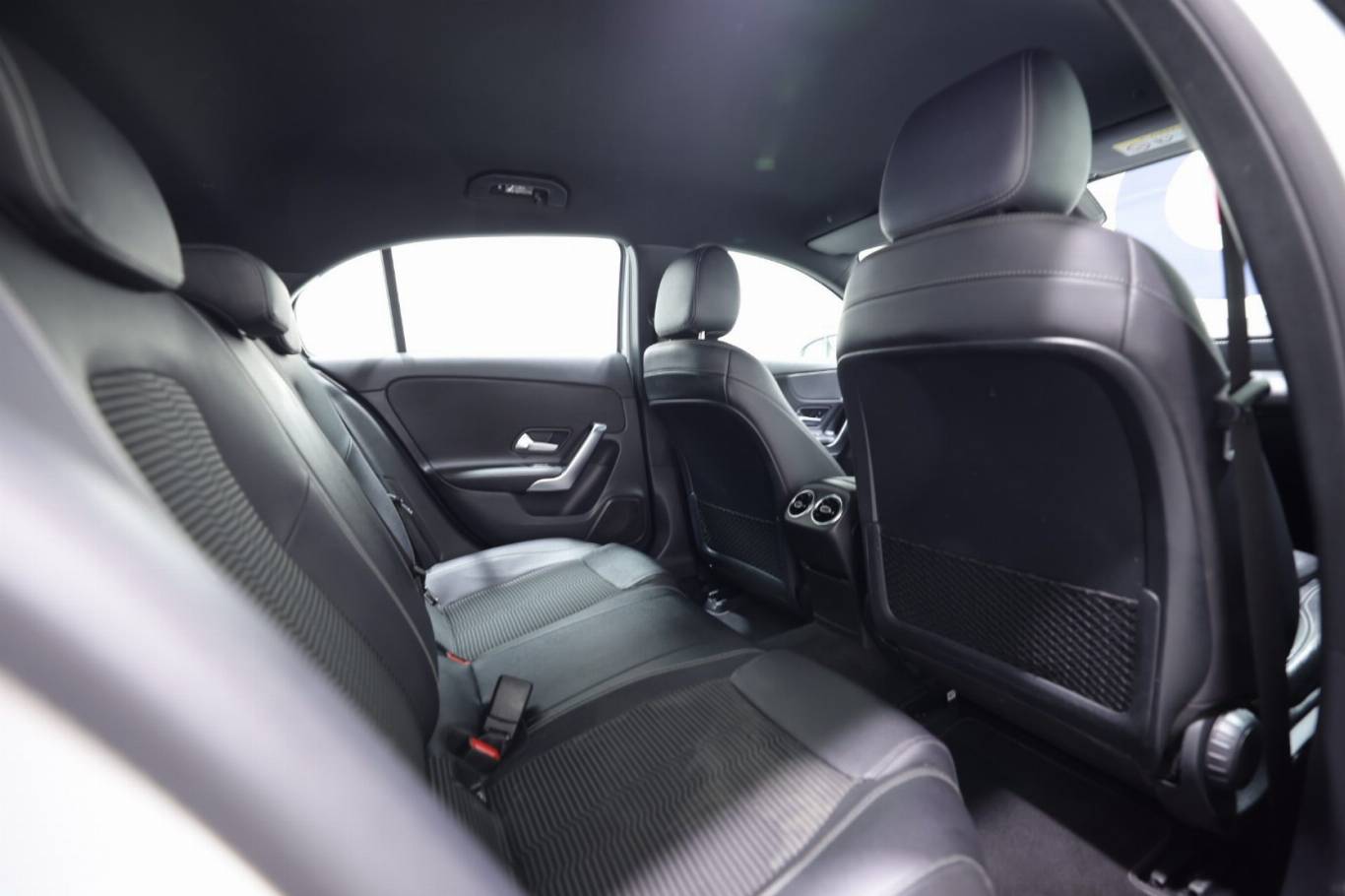 MERCEDES-BENZ A 180 54