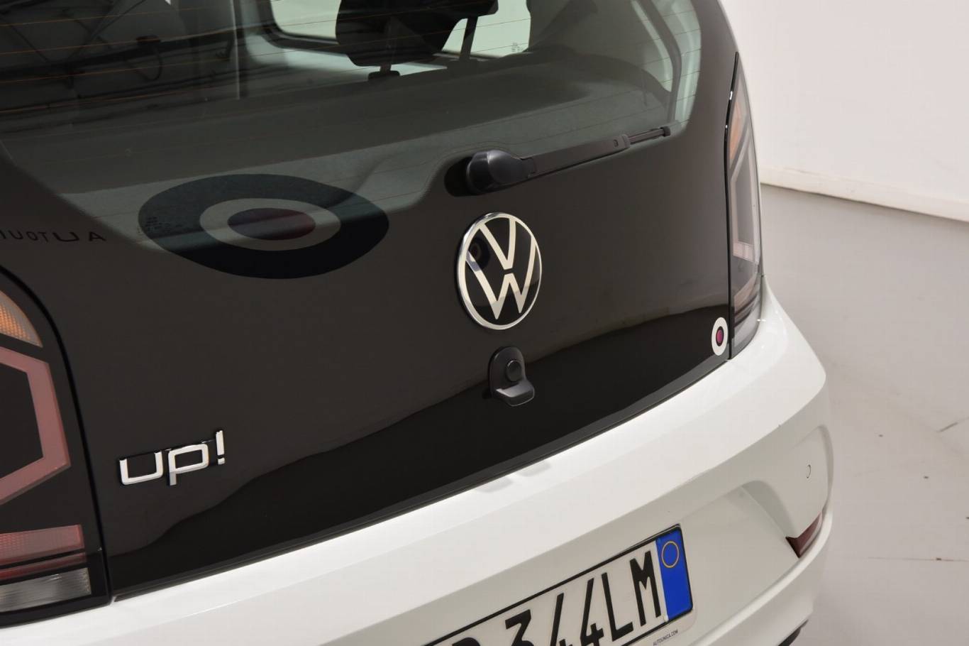 VOLKSWAGEN Up! 33