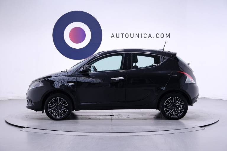 LANCIA Ypsilon 10