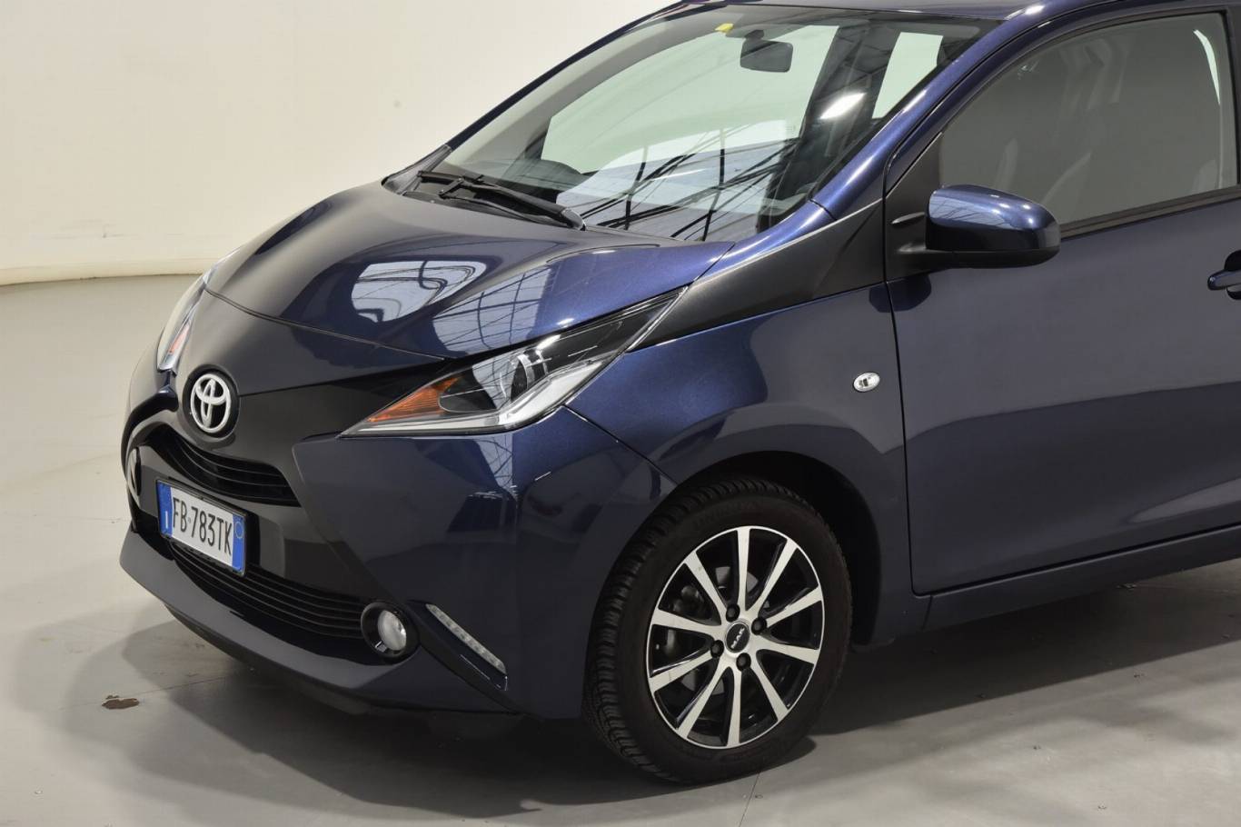 TOYOTA Aygo 15