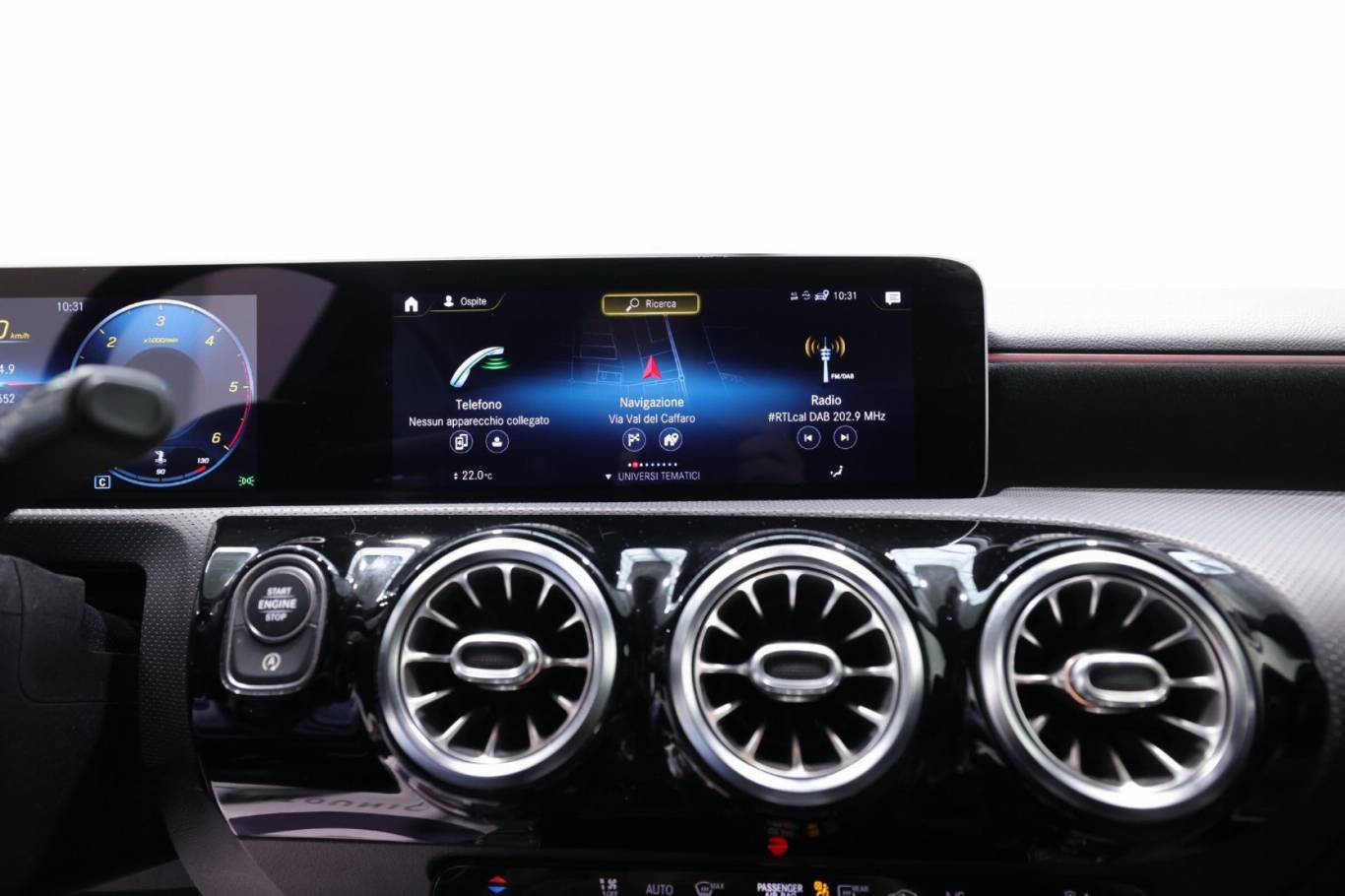 MERCEDES-BENZ A 200 28