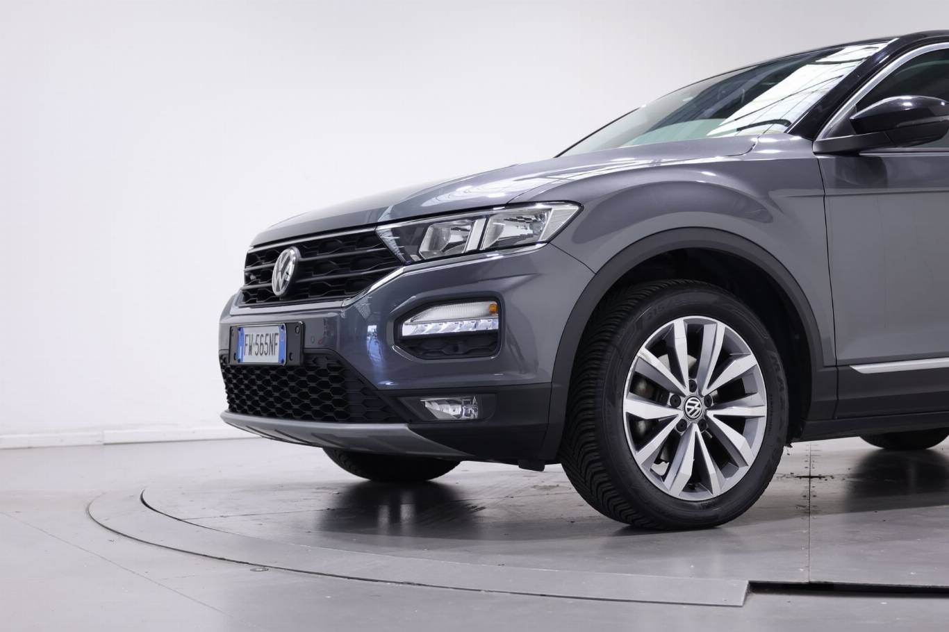 VOLKSWAGEN T-Roc 44