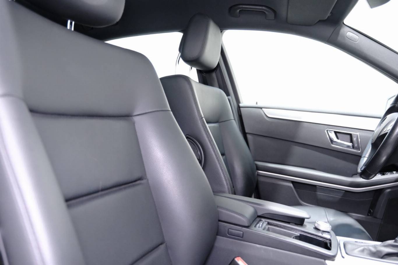 MERCEDES-BENZ E 250 70