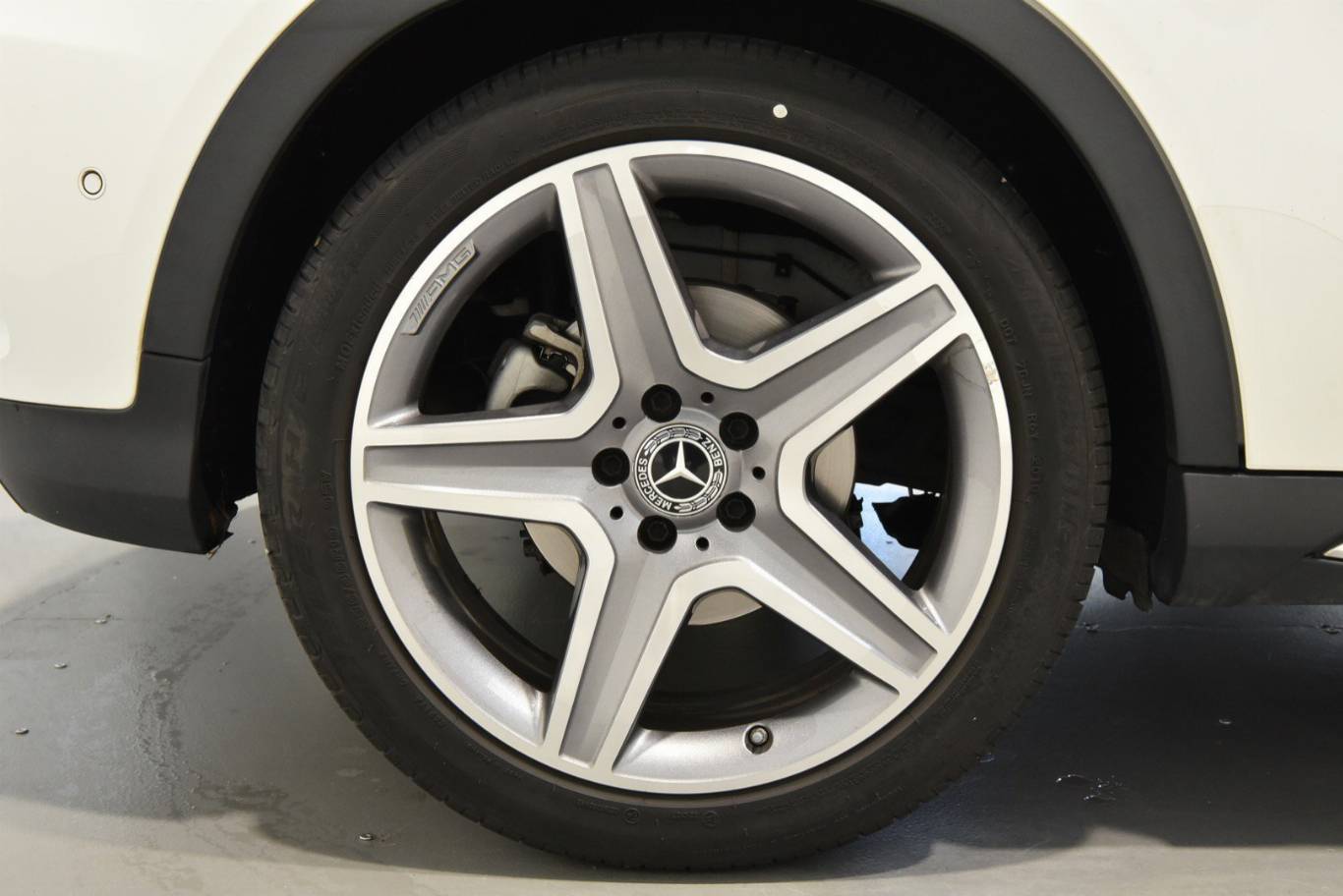 MERCEDES-BENZ GLA 200 35