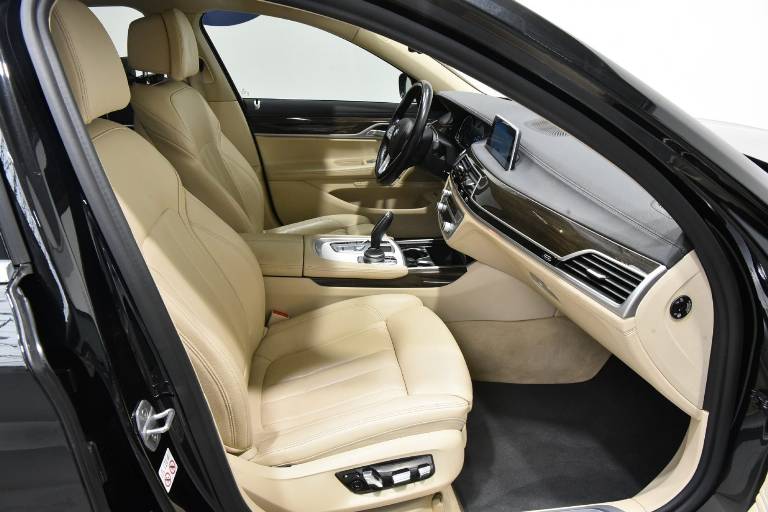 BMW 730 43