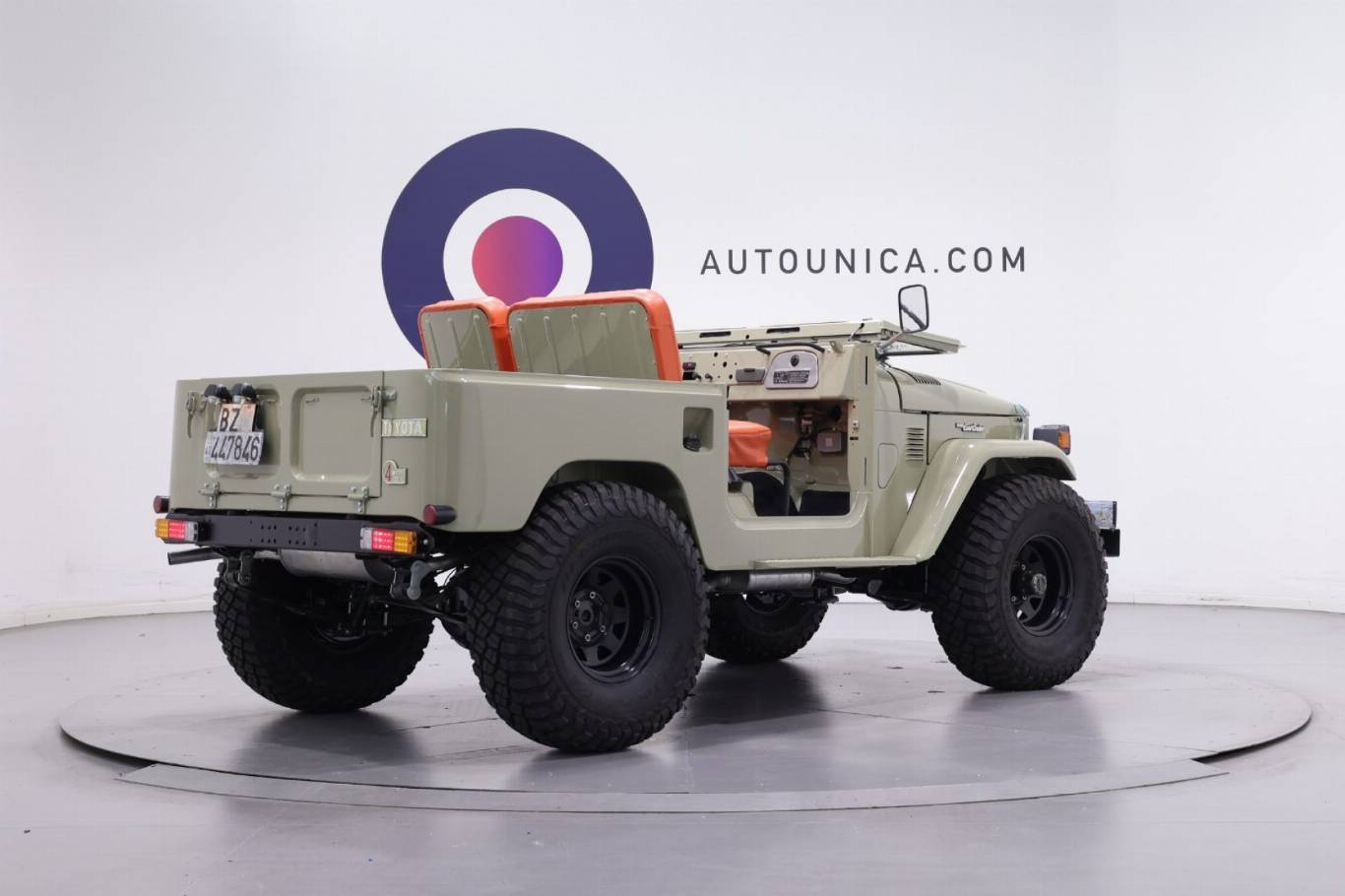 TOYOTA Land Cruiser 12