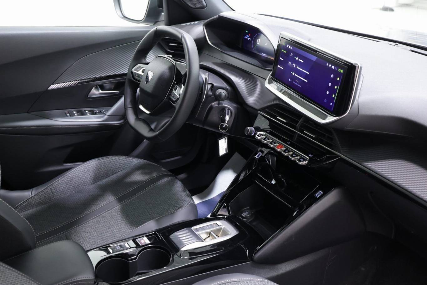 PEUGEOT 2008 41
