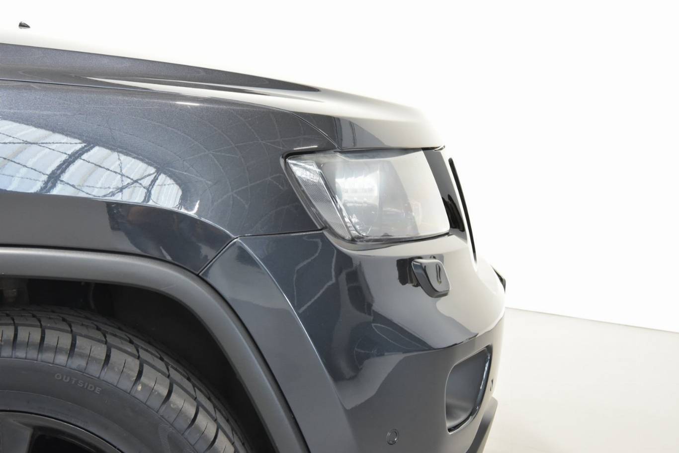 JEEP Grand Cherokee 35