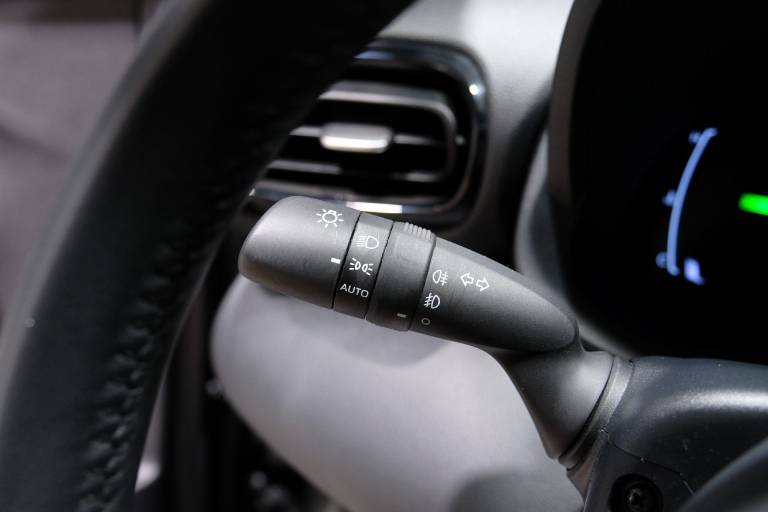 TOYOTA Yaris Cross 24