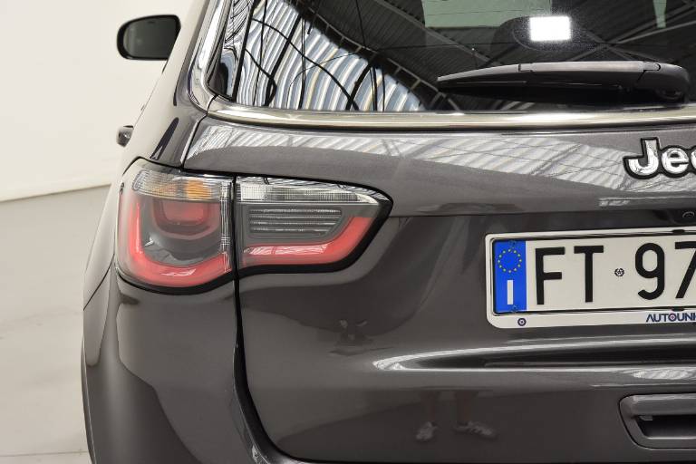 JEEP Compass 16
