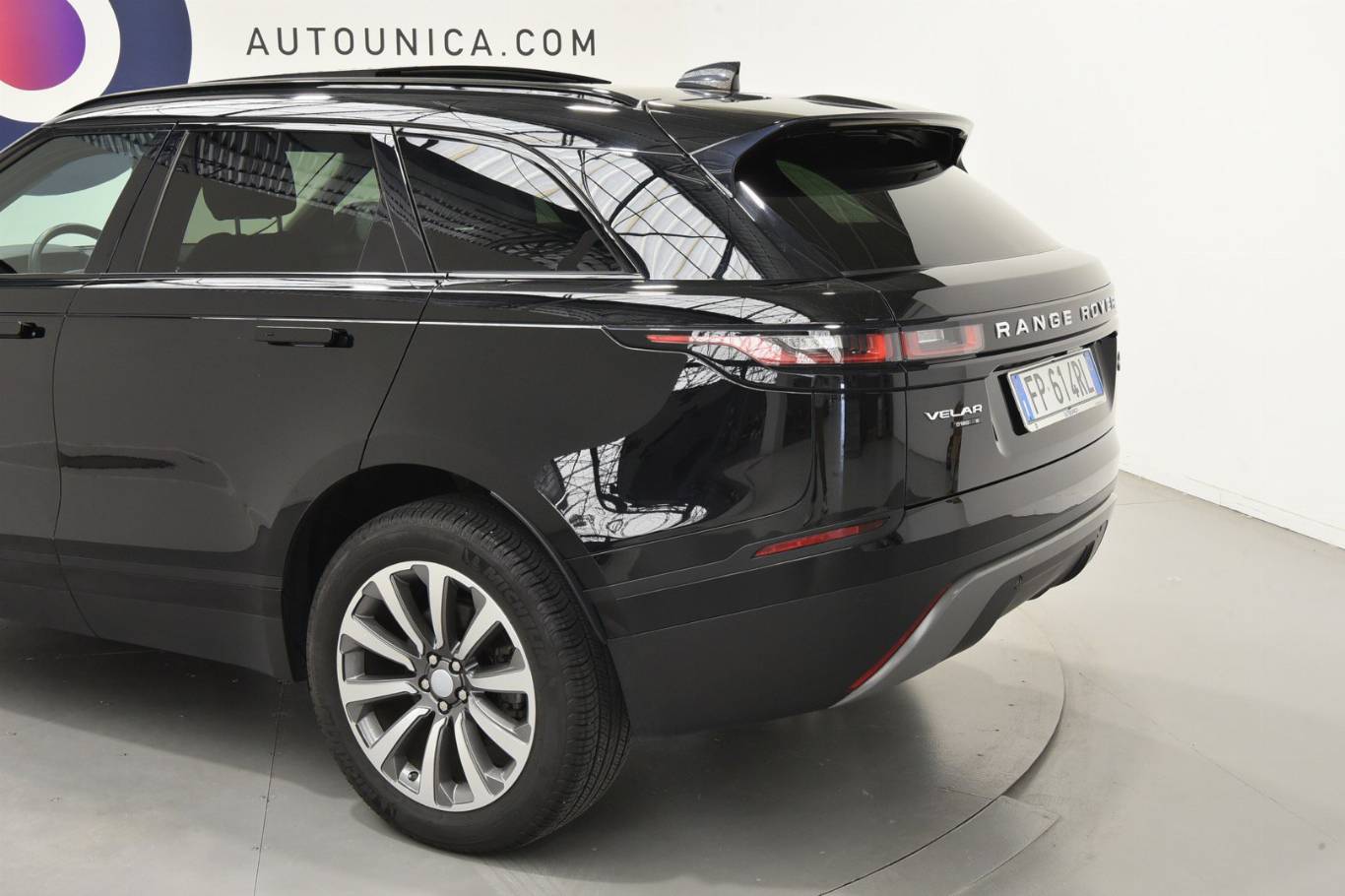 LAND ROVER Range Rover Velar 35