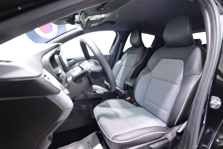 RENAULT Clio 6