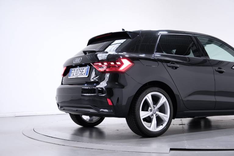 AUDI A1 51