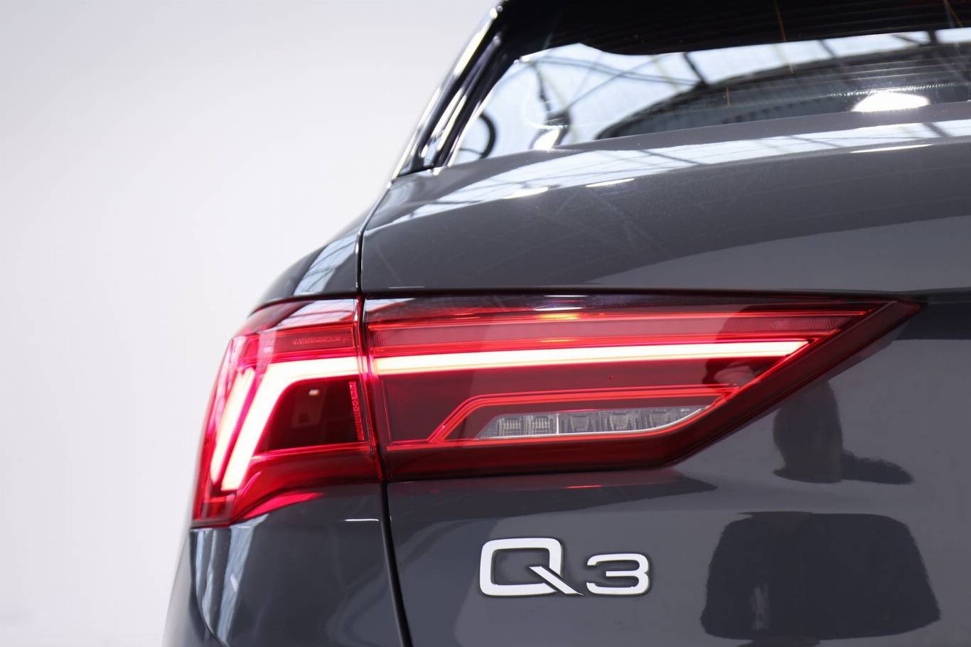 AUDI Q3 44