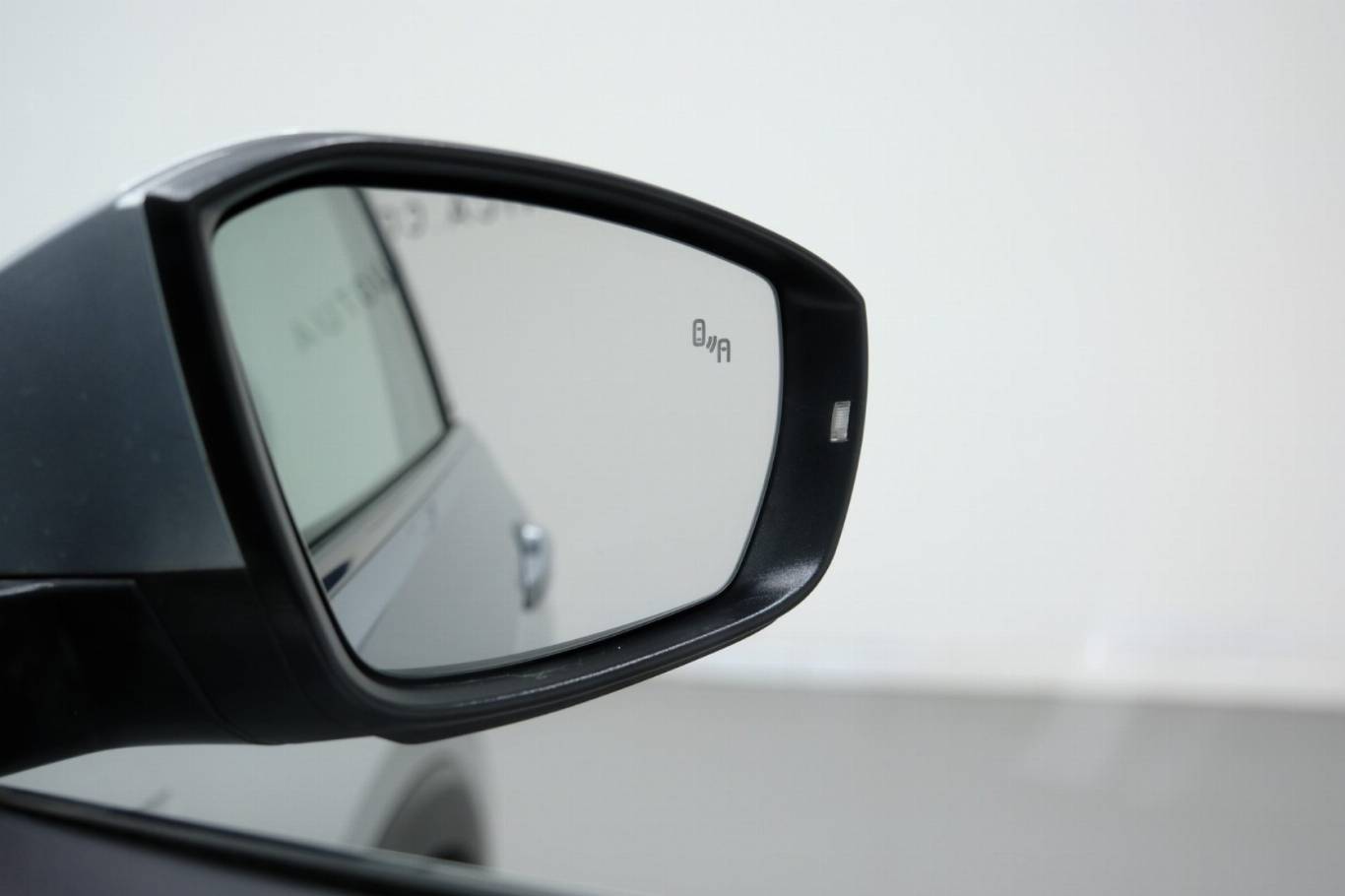 VOLKSWAGEN T-Cross 44