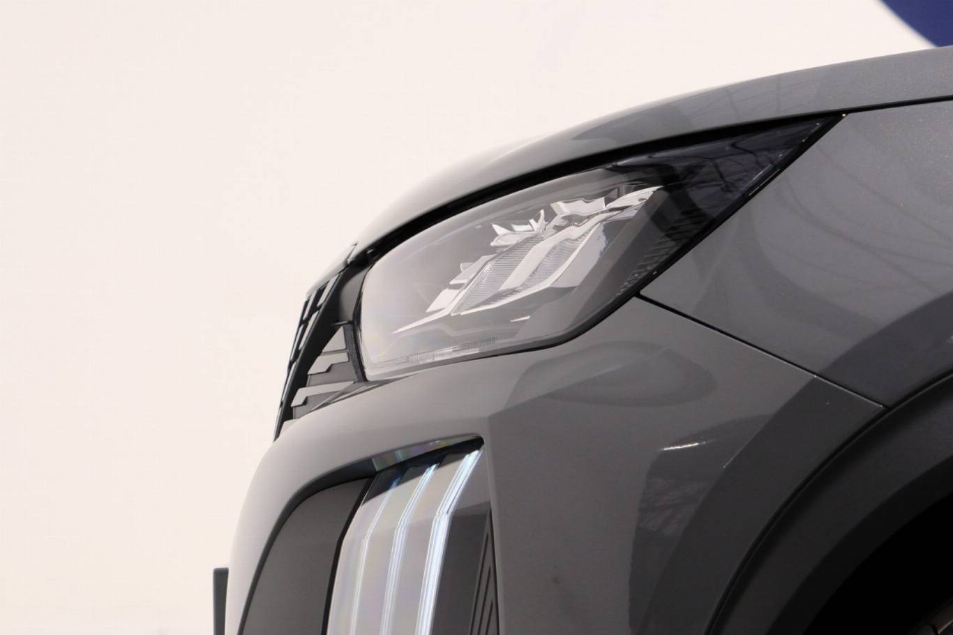 PEUGEOT 2008 19