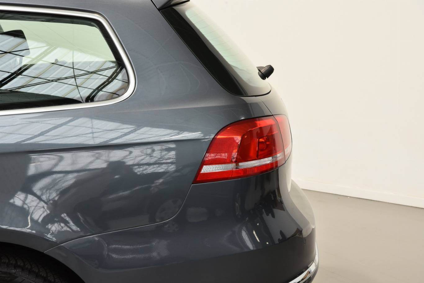 VOLKSWAGEN Passat 40