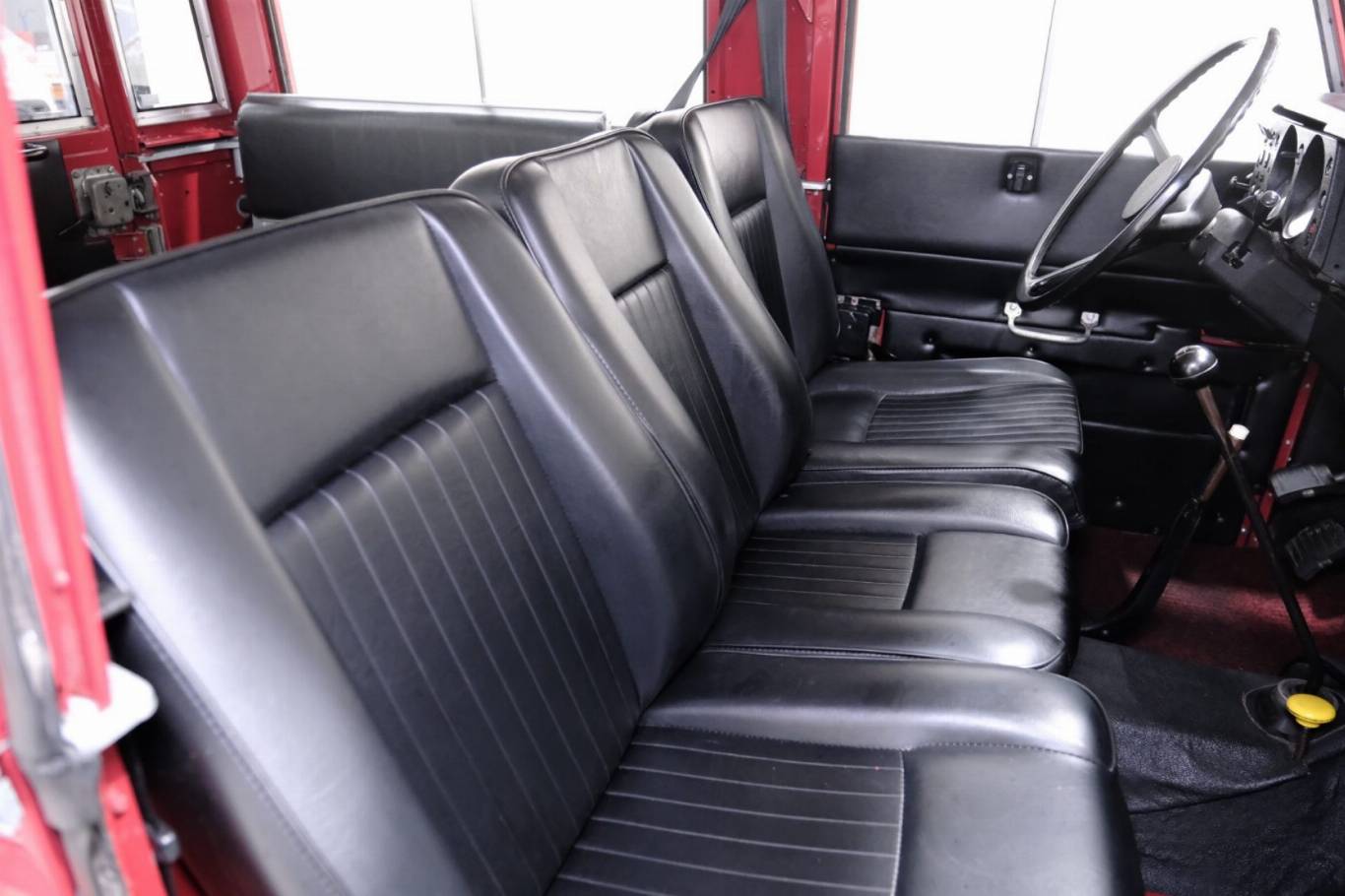 LAND ROVER Defender 41