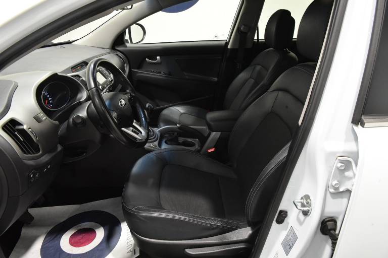 KIA Sportage 4
