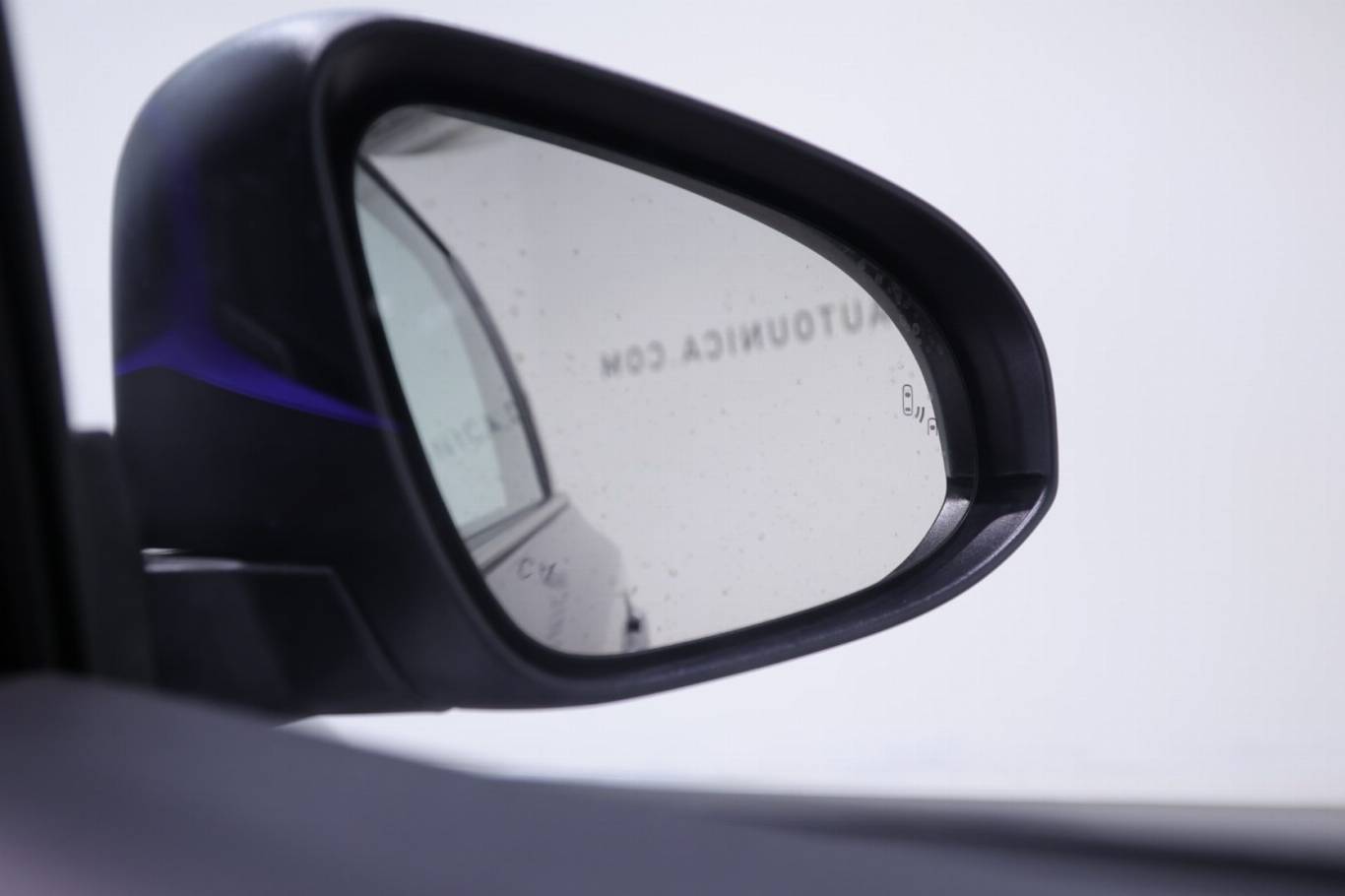 TOYOTA C-HR 41