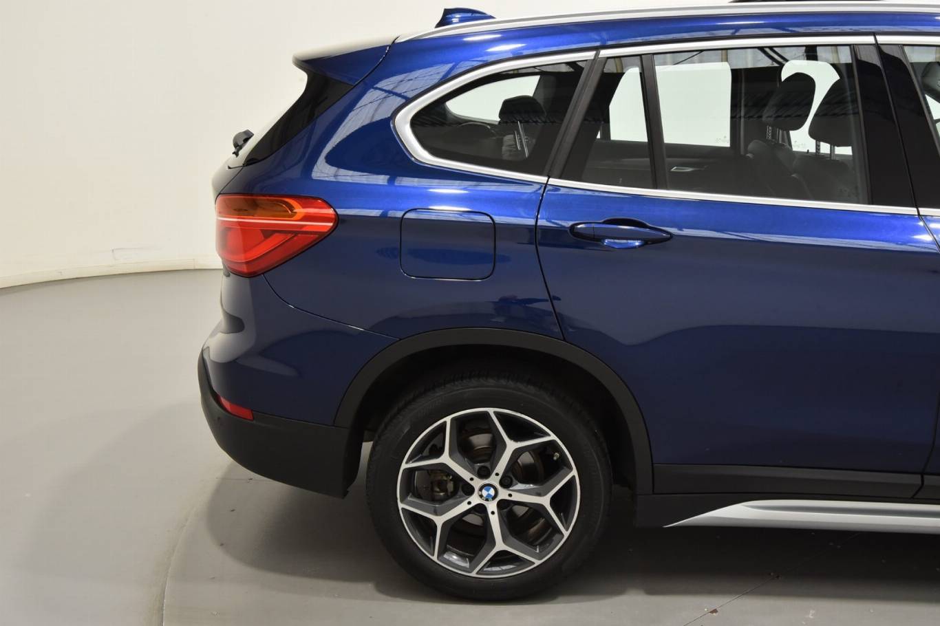 BMW X1 48