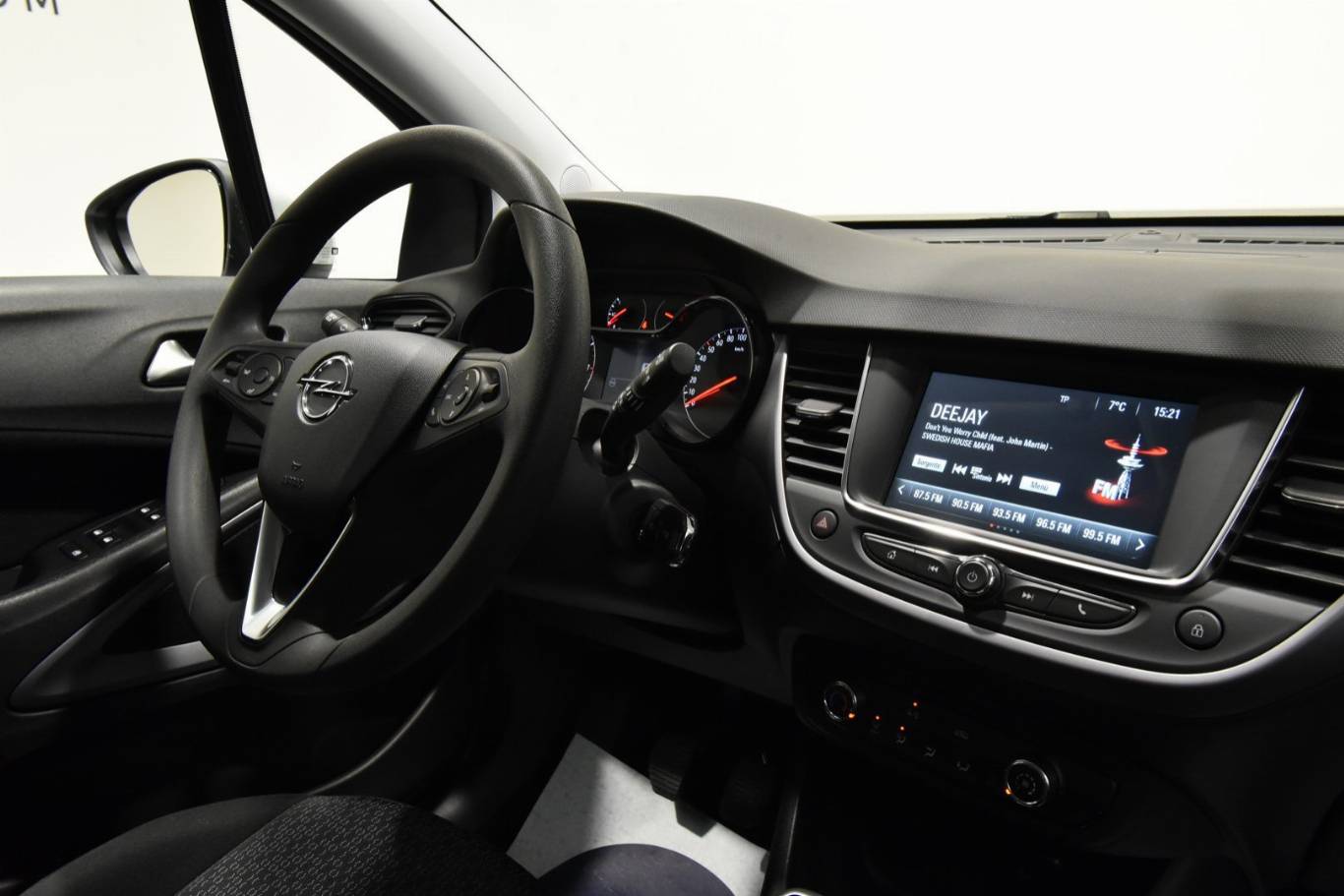 OPEL Crossland X 27