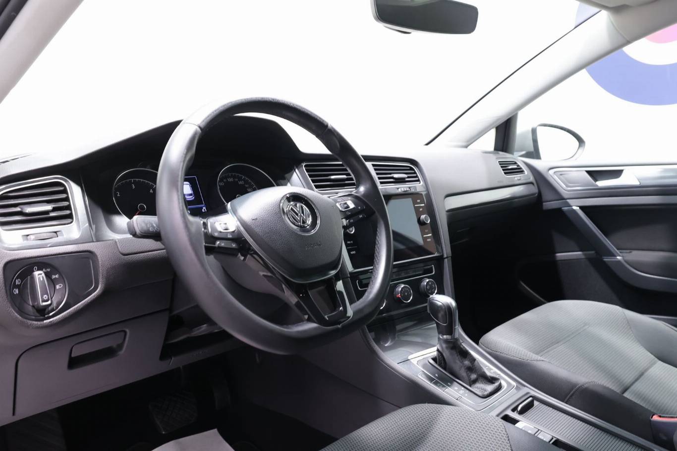 VOLKSWAGEN Golf 5