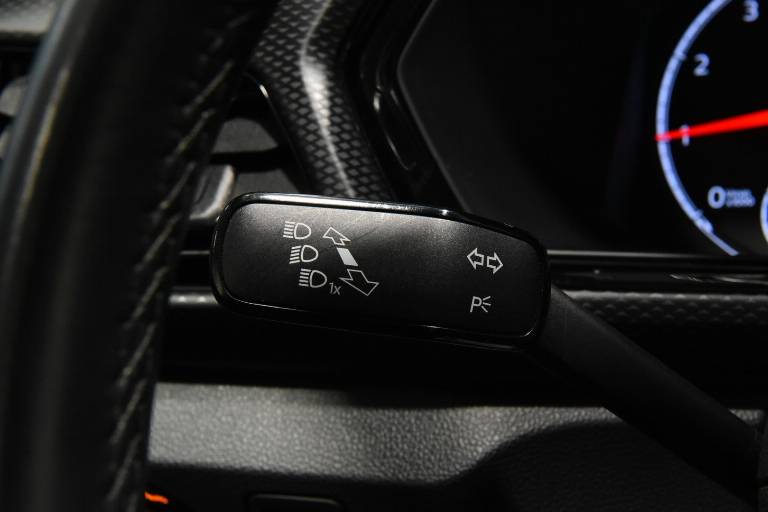 VOLKSWAGEN T-Cross 26