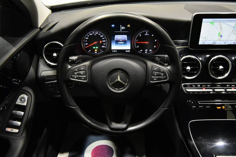 MERCEDES-BENZ C 220 22