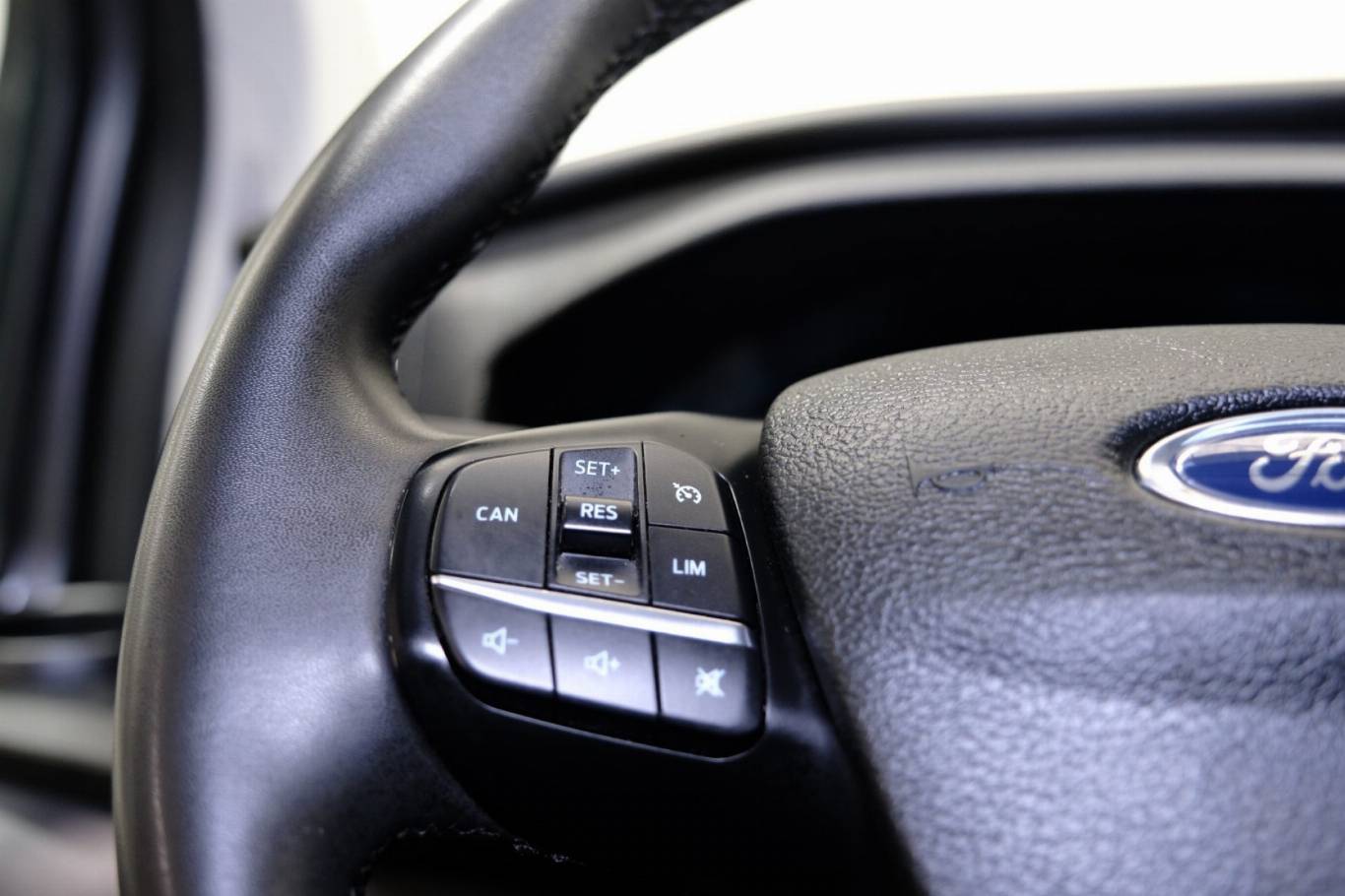 FORD Tourneo Custom 16