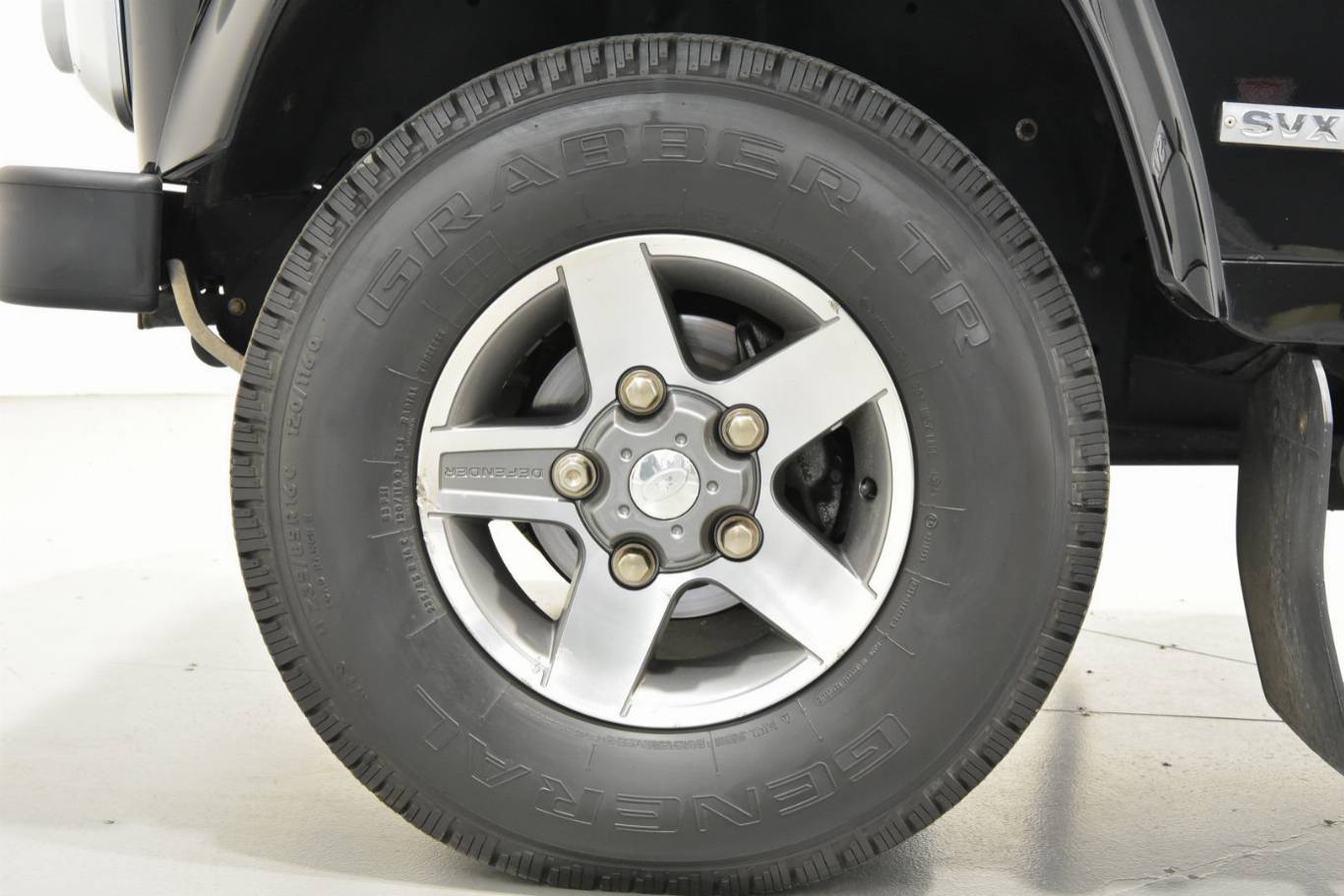 LAND ROVER Defender 32