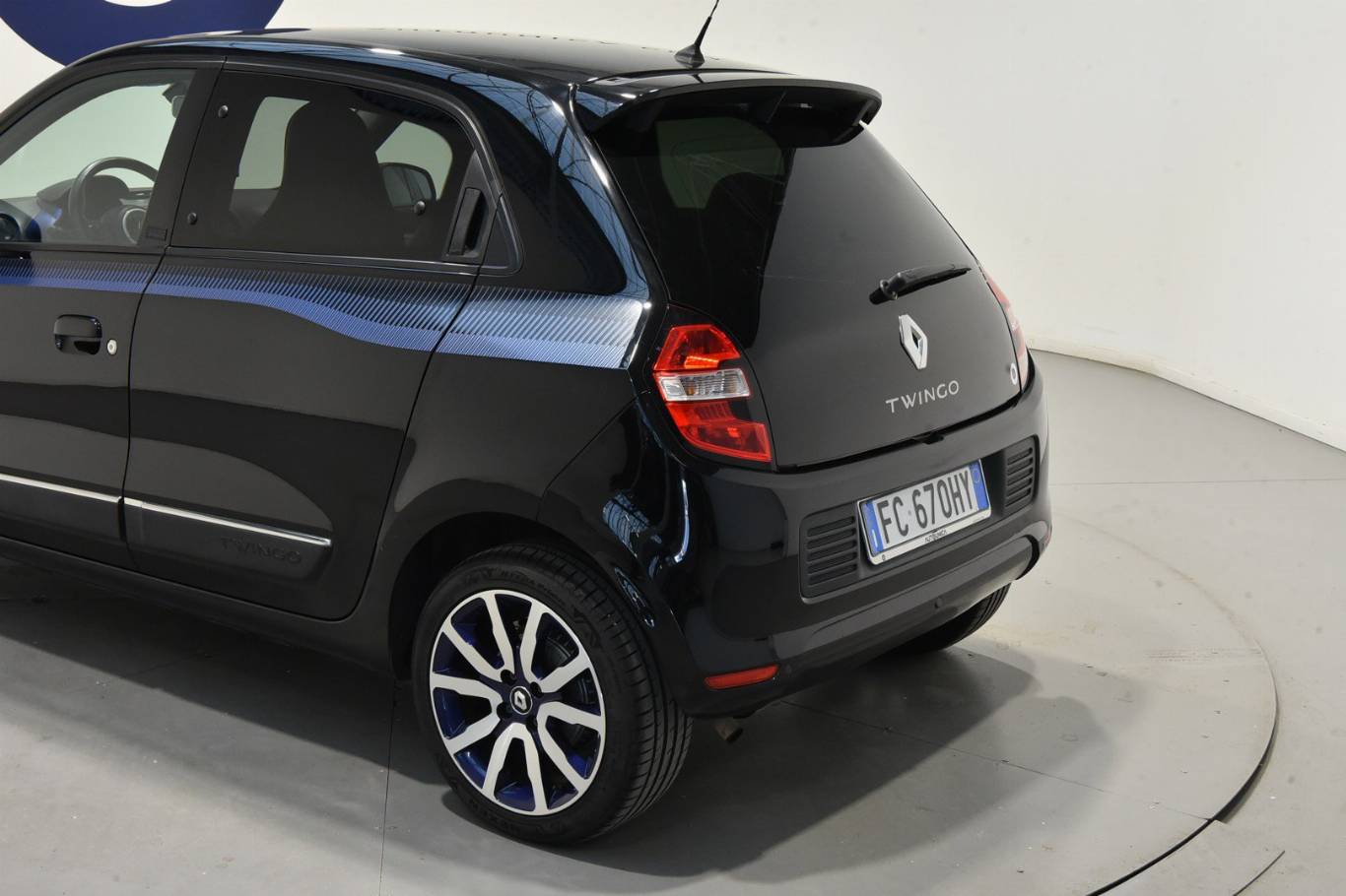RENAULT Twingo 23