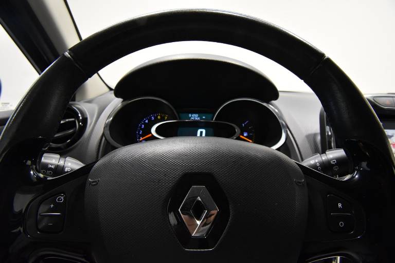 RENAULT Clio 9