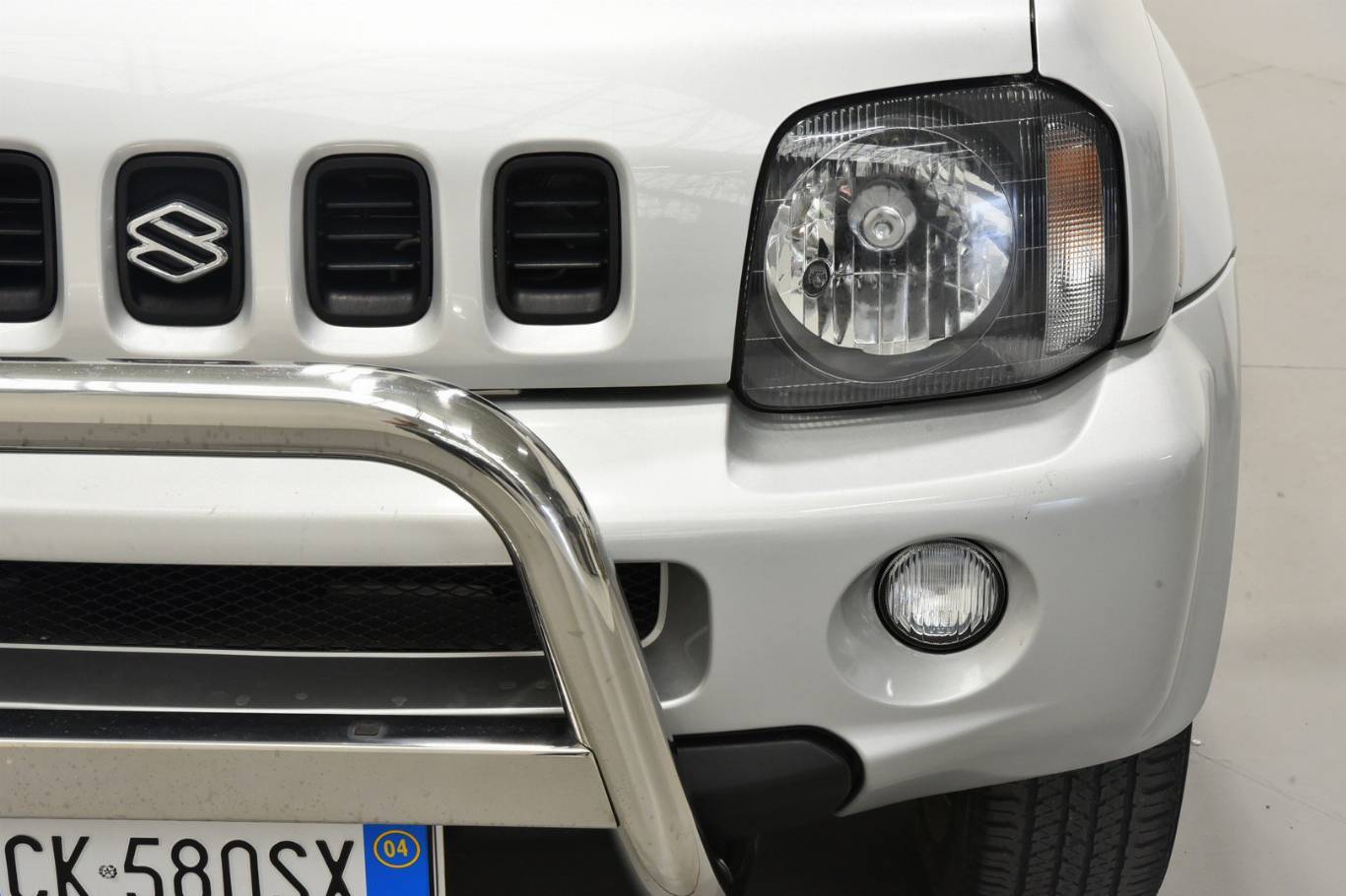 SUZUKI Jimny 15